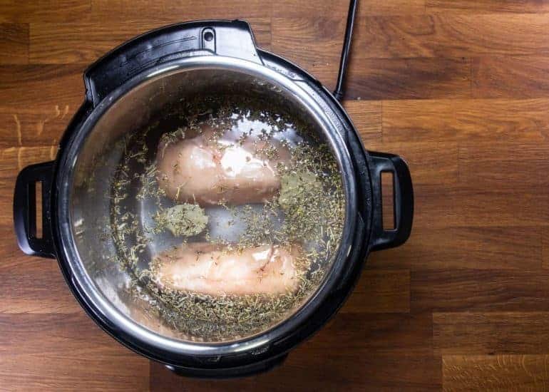 cách nuôi gà tre chế độ đá,Cách Nuôi Gà Tre Độ C: Đảm Bảo Sức Khỏe và Tăng Cường Sản Lượng